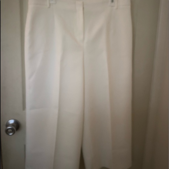 White spring cropped pant - Picture 2 of 2